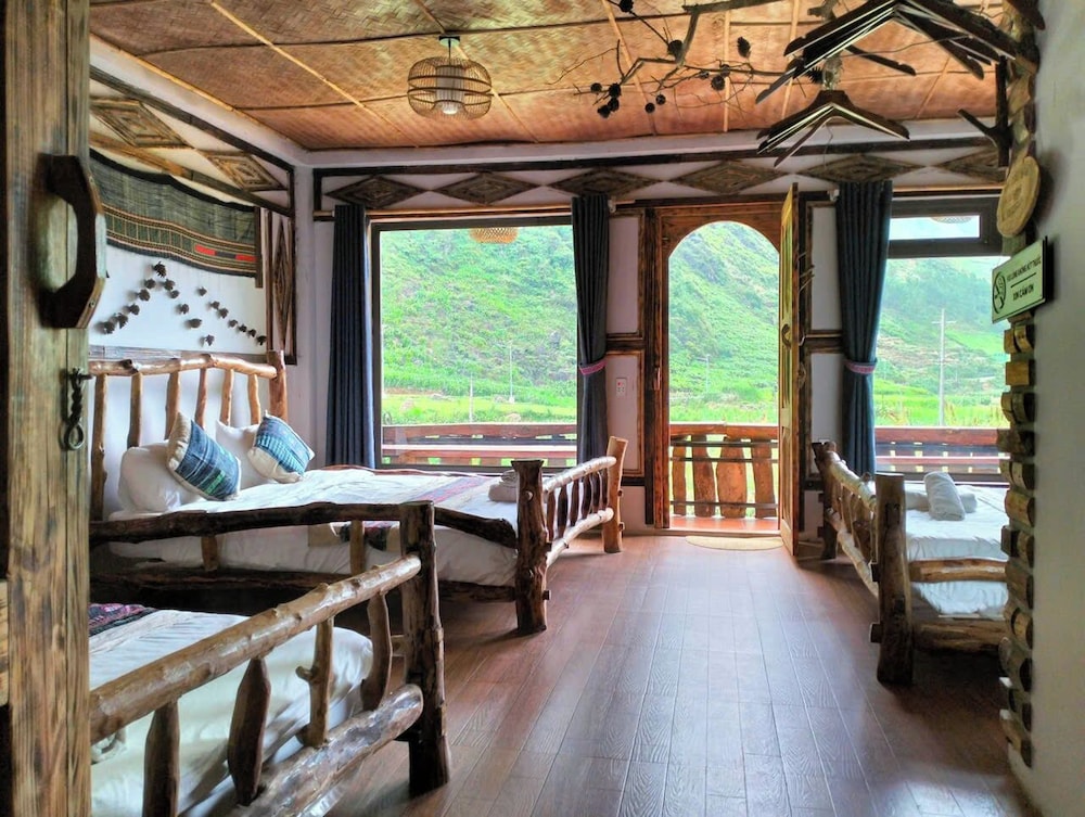 Deluxe Triple Room, Balcony, Hill View