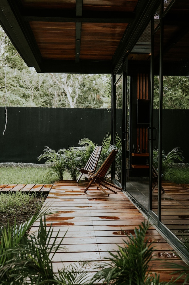 Basic House - Photo 11