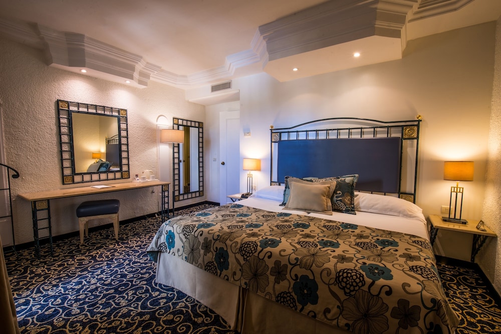 Standard Double Room - Photo 4