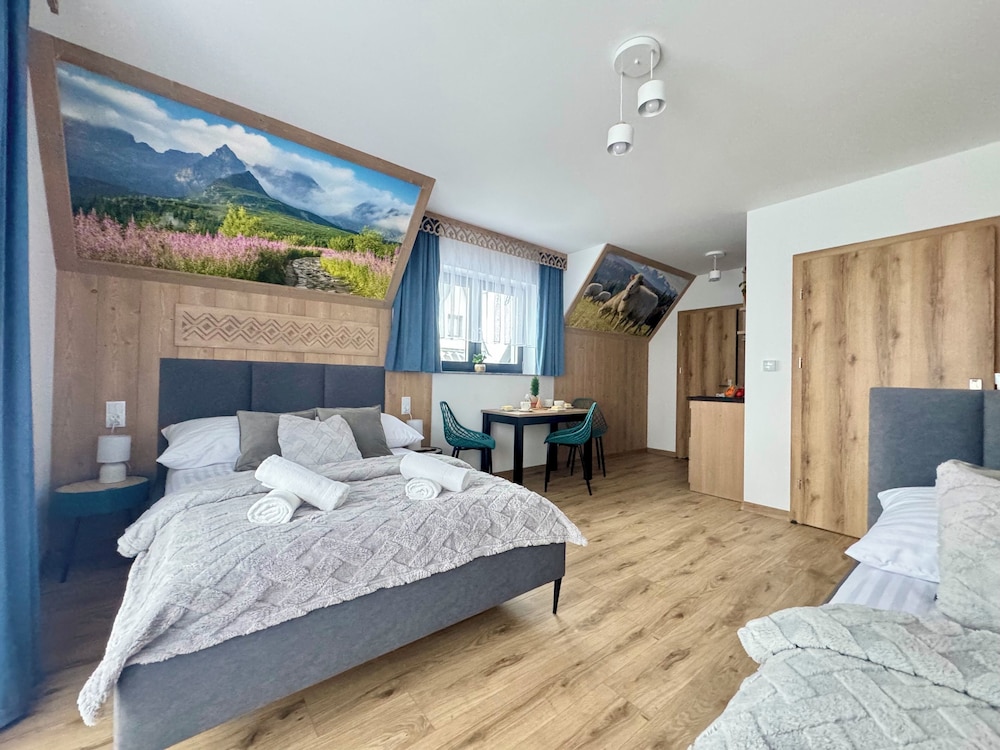 Standard Studio Suite, 1 Bedroom, Kitchenette, Mountainside (8)