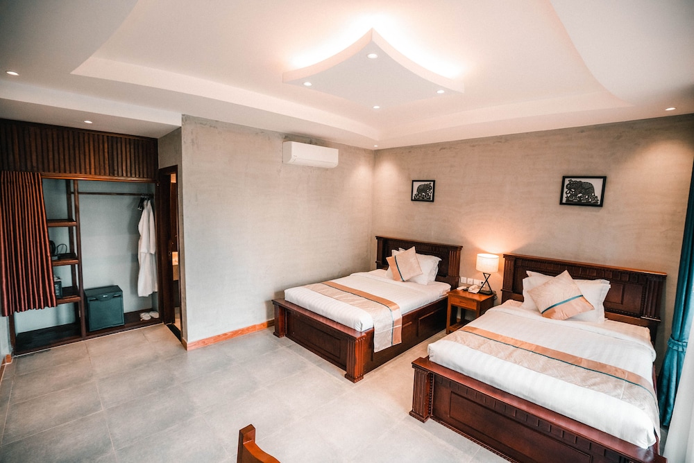 Premium Twin Room photo 2