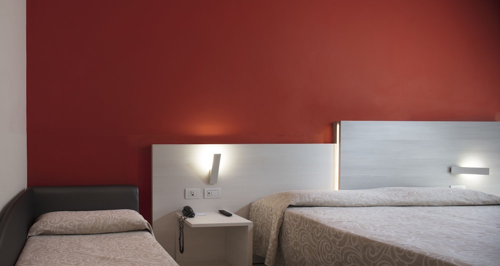 Triple Room - Photo 5