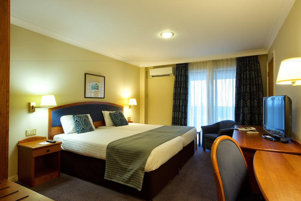 Executive Room, Multiple Beds, Non Smoking - Photo 2