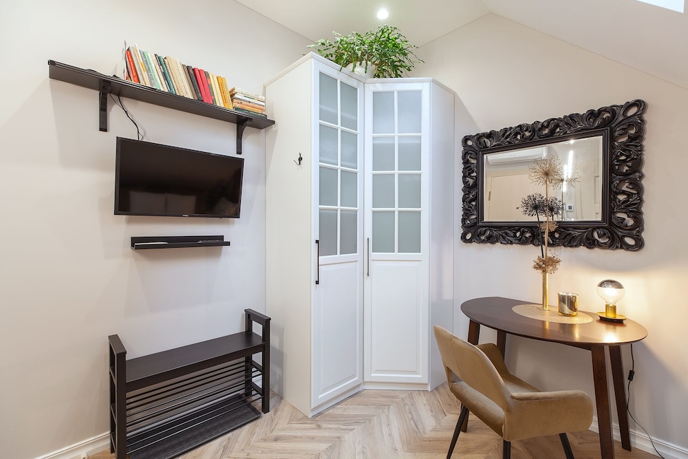 Business Single Room, 1 Bedroom, City View photo 2