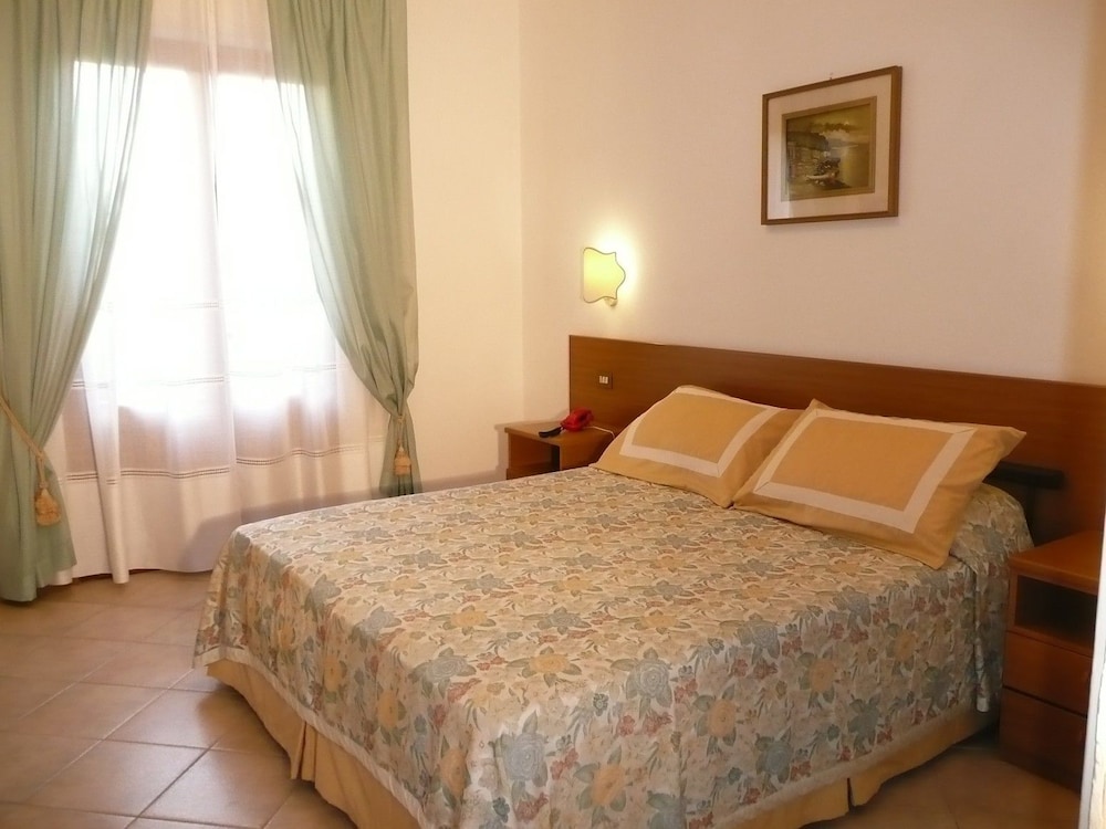 Triple Room - Photo 2