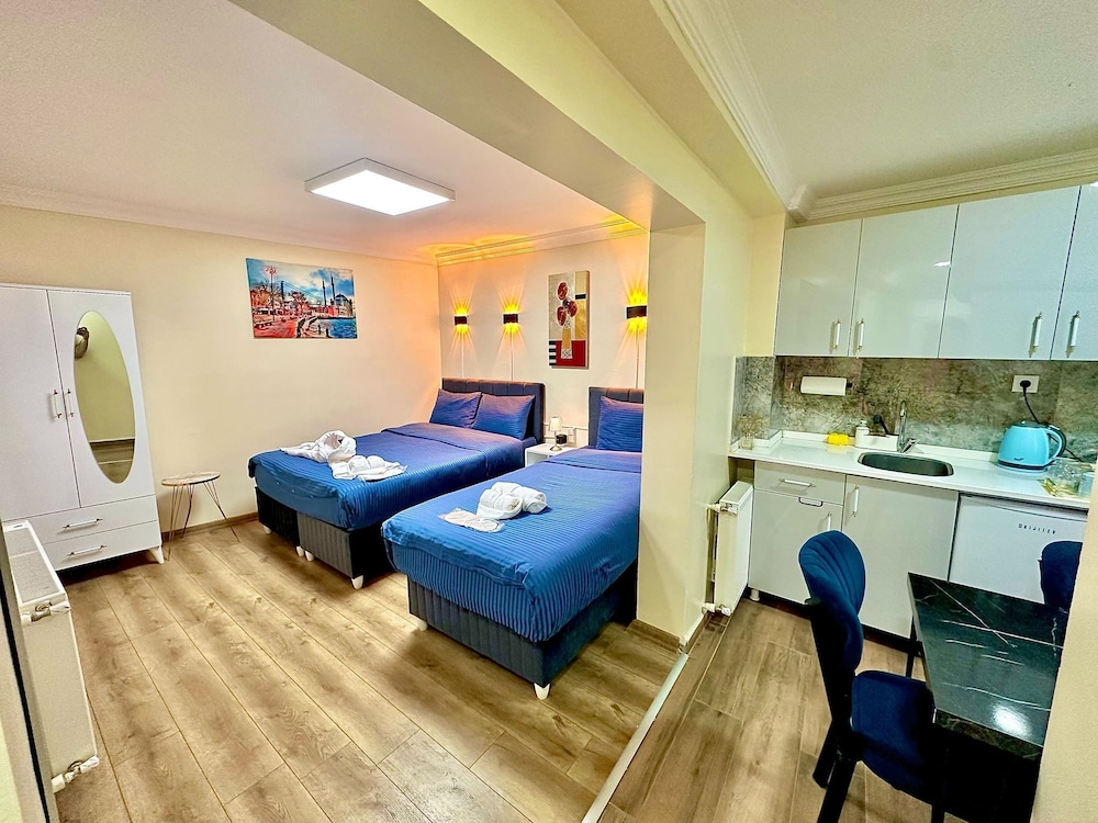 Deluxe Triple Room photo 1