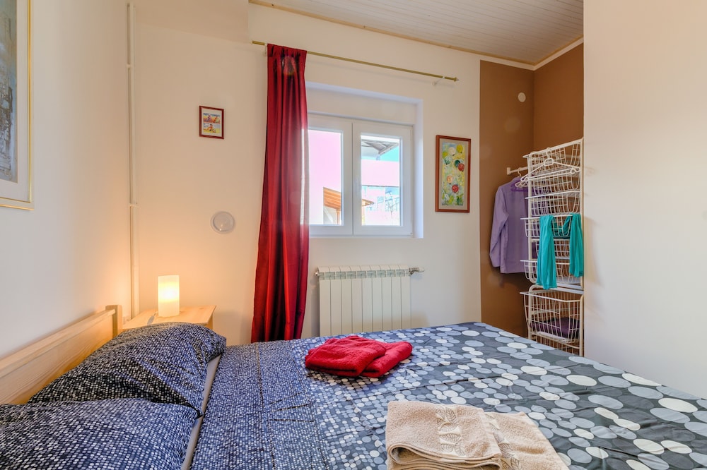 Design Apartment, 2 Bedrooms, Terrace, Garden Area