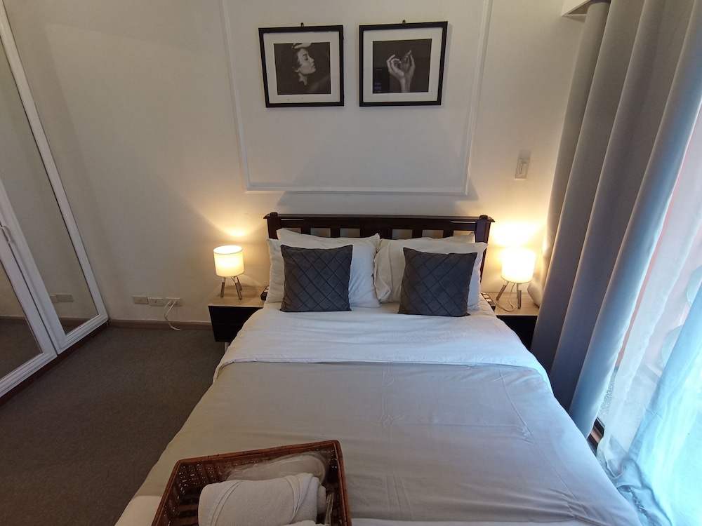 Standard Studio, 1 Queen Bed, Non-Smoking (NO FRONT DESK, ONLY SELF CHECKIN) photo 2