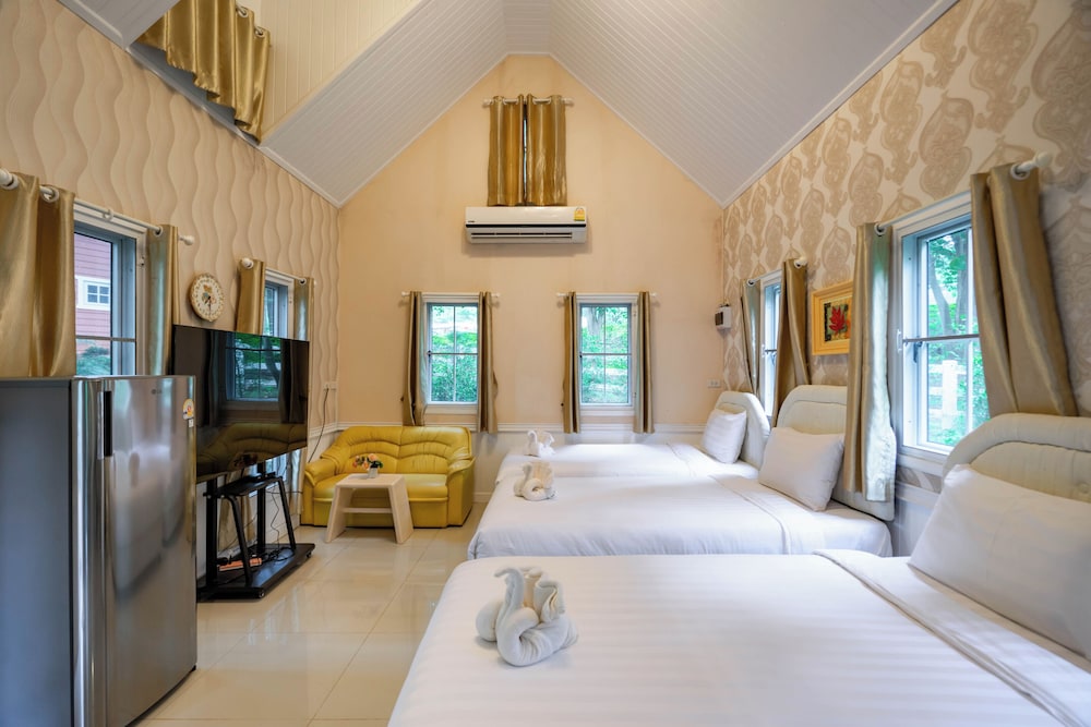 Deluxe Bungalow - Photo 17