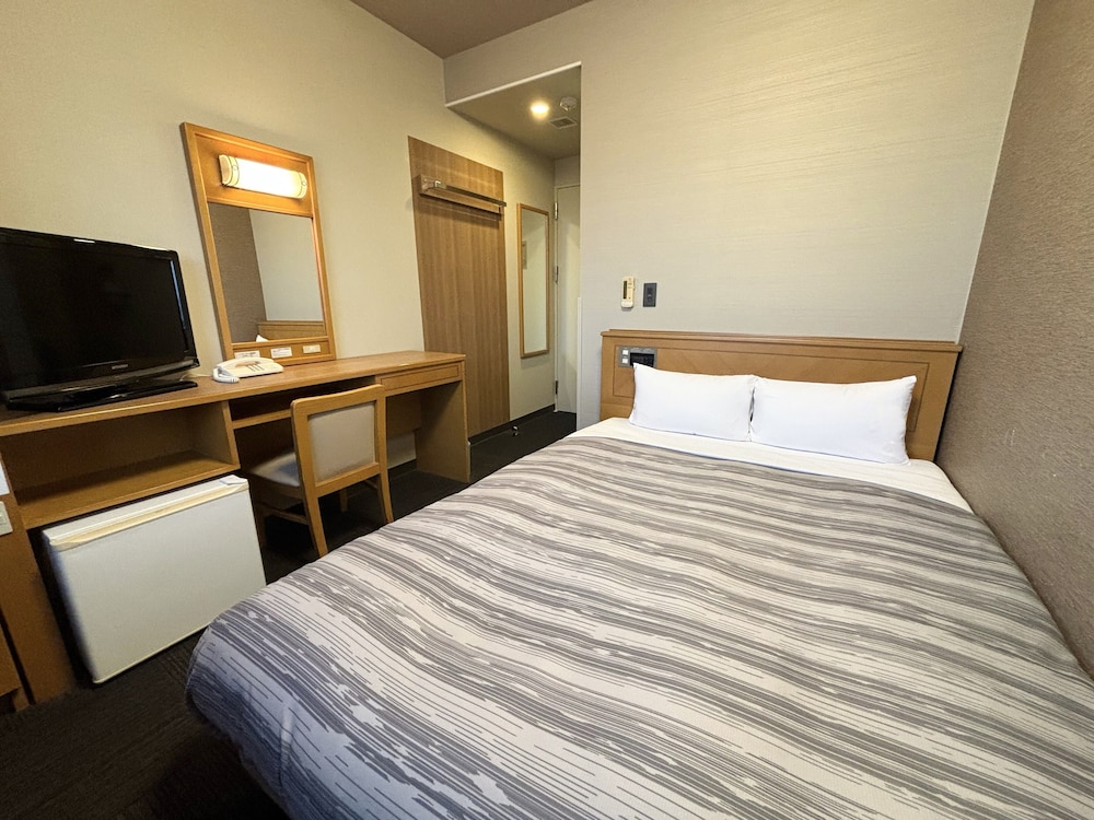Room - Photo 4