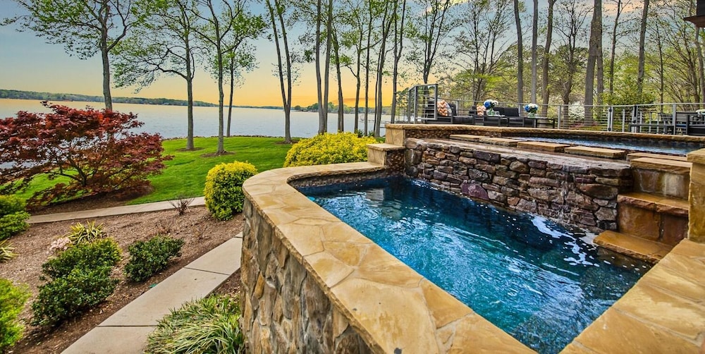 House, Multiple Beds (Paradise Peninsula)