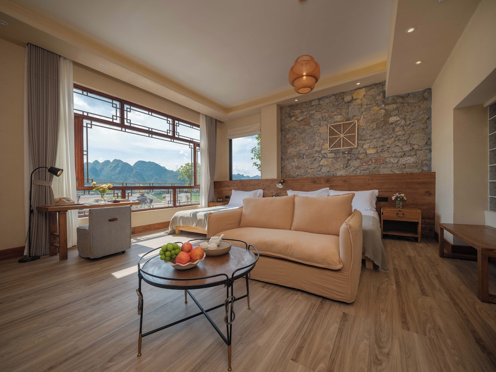 Comfort Triple Room, Mountain View photo 1