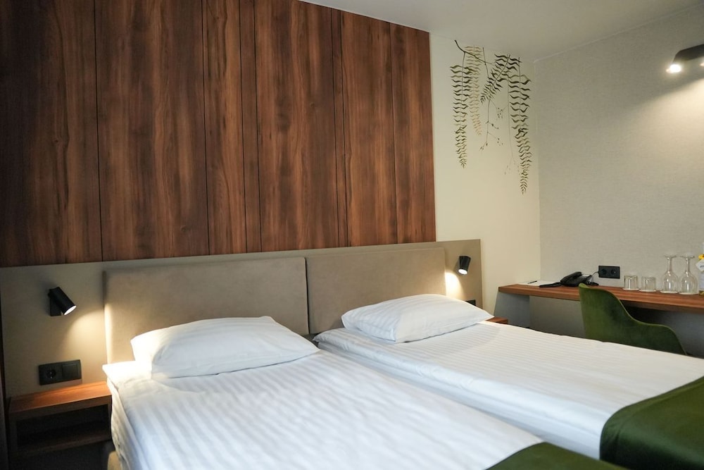 Standard Double or Twin Room, City View