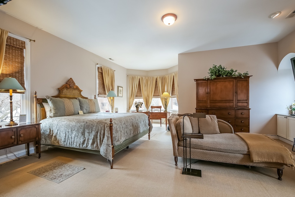 Jimmy Stewart Suite photo 1