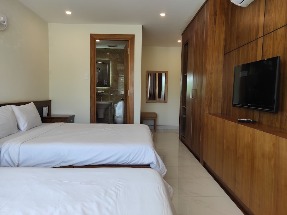 Deluxe Quadruple Room, Mountain View - Photo 4
