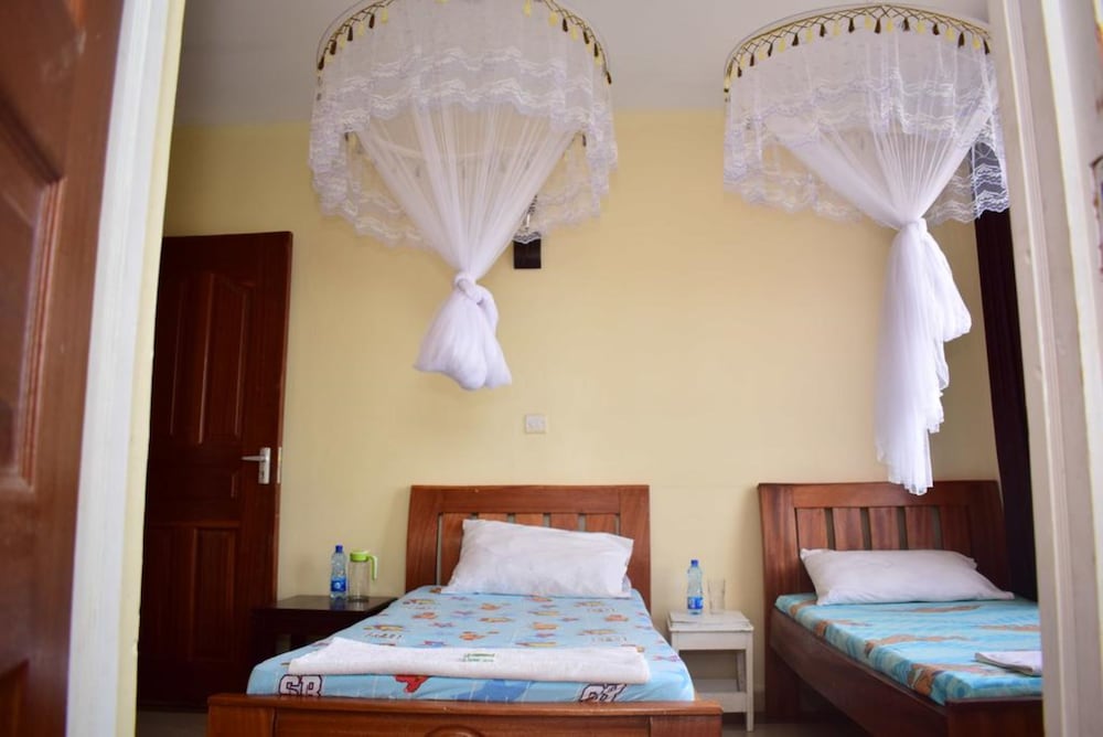 Suite, 3 Bedrooms