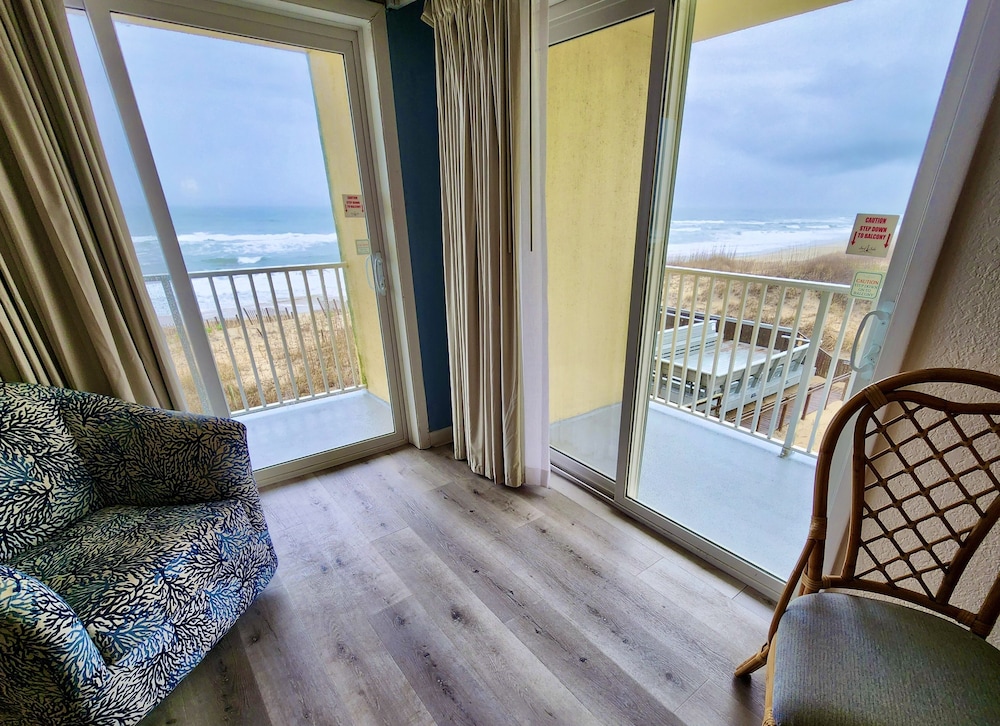 Ocean Front Corner King