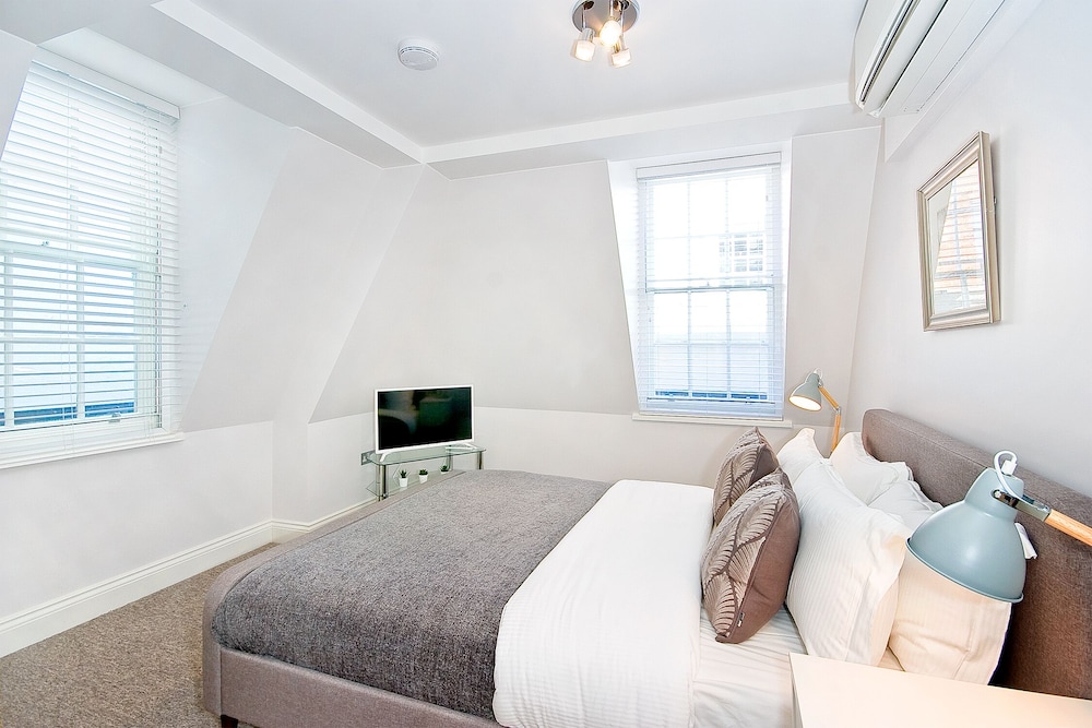Eldon Chambers Flat 1 photo 2