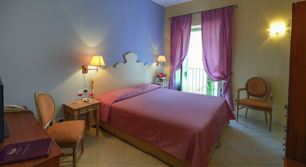 Basic Double Room - Photo 2