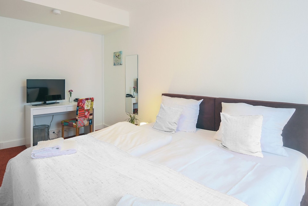 Deluxe Double or Twin Room, City View