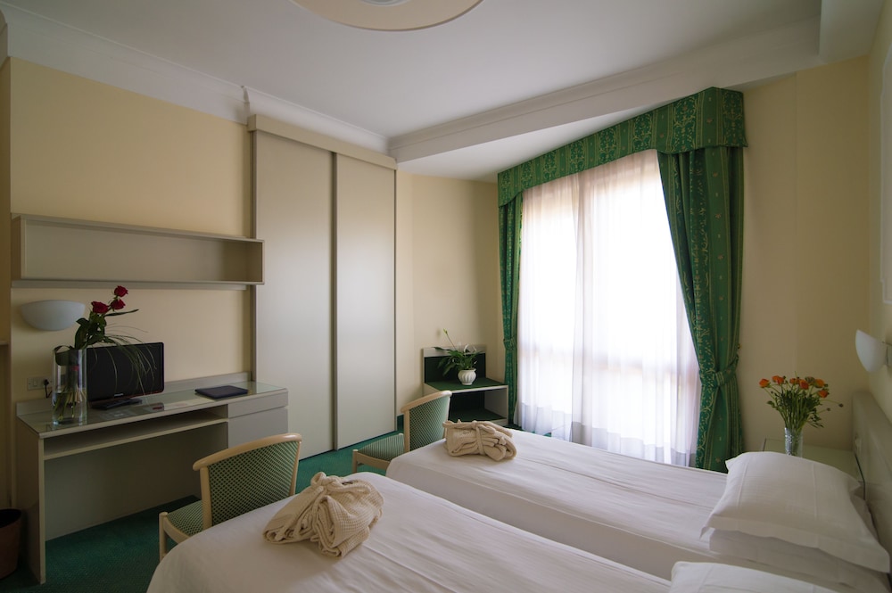 Comfort Double or Twin Room photo 1