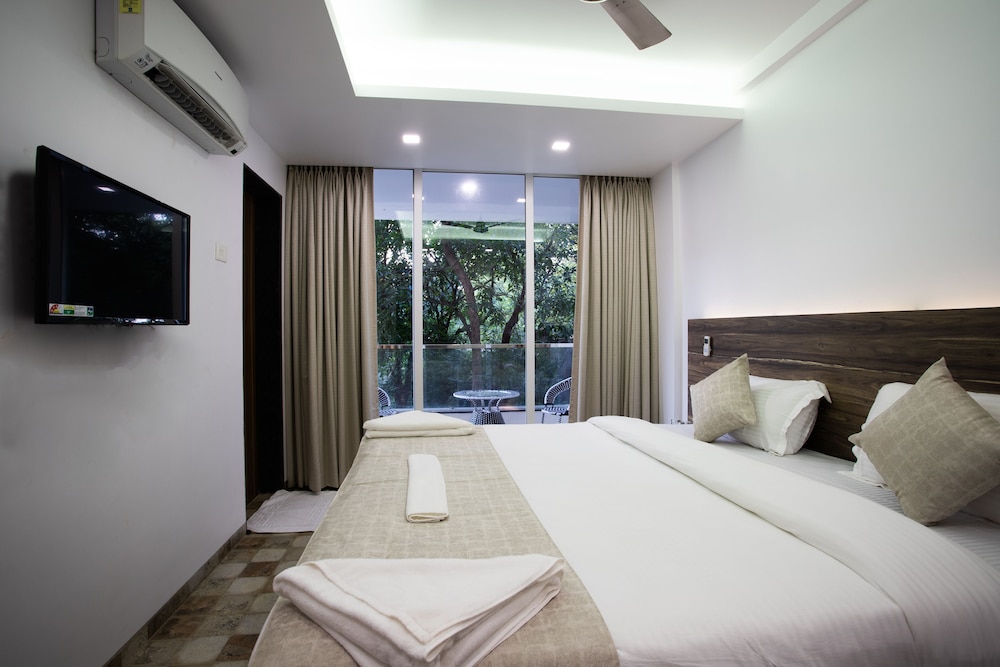 Luxury Room - Photo 18
