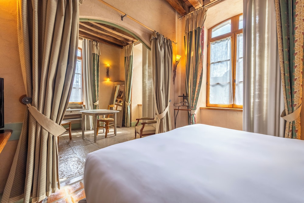 Le Vigneron Room