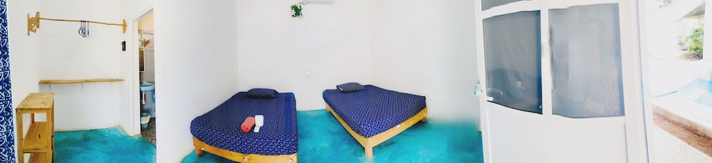 Standard Quadruple Room, Lanai, Pool View