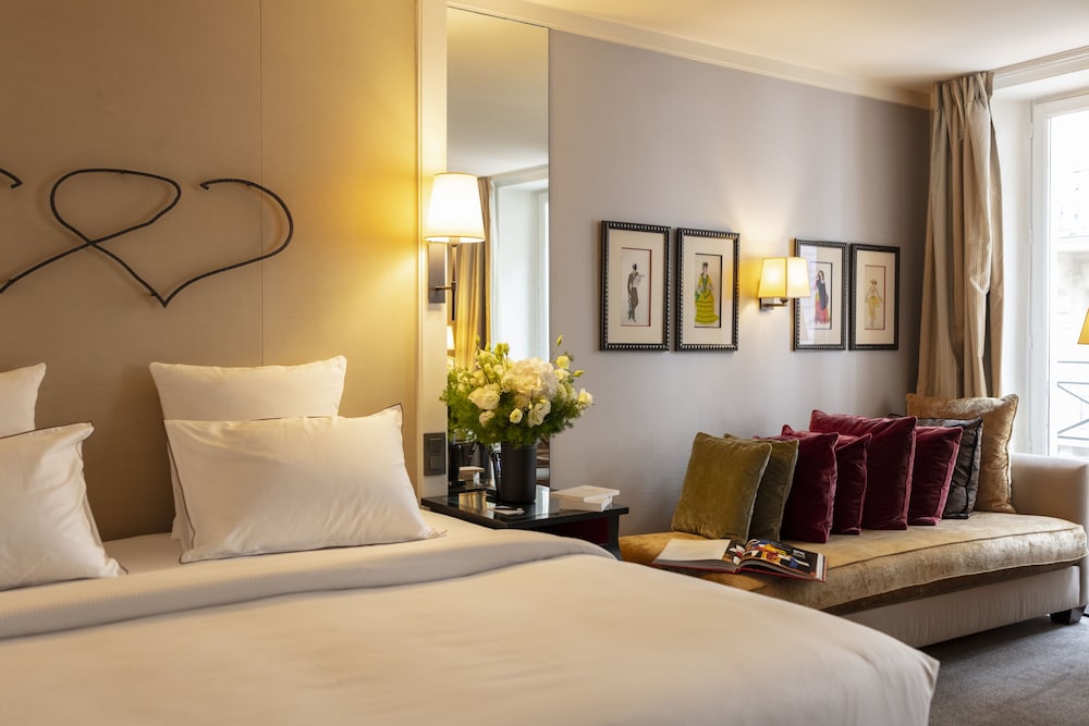 Executive Double or Twin Room, Accessible (La Parisienne) photo 2