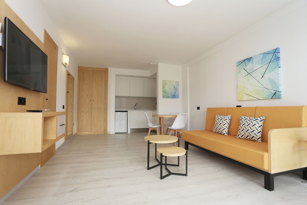 Apartamento, 2 Habitaciones, Edificio Anexo