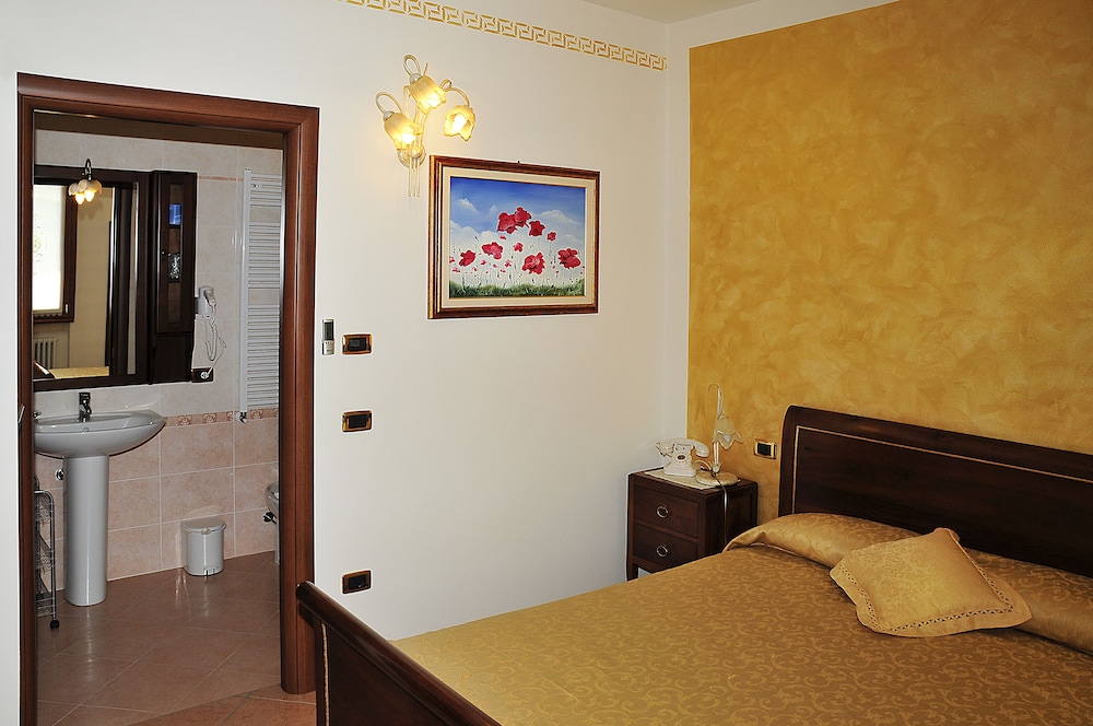 Double Room photo 2