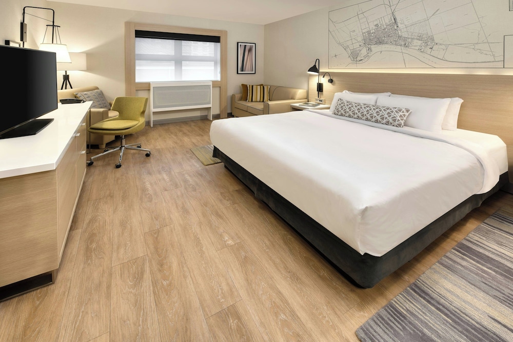 Room, 1 King Bed photo 1