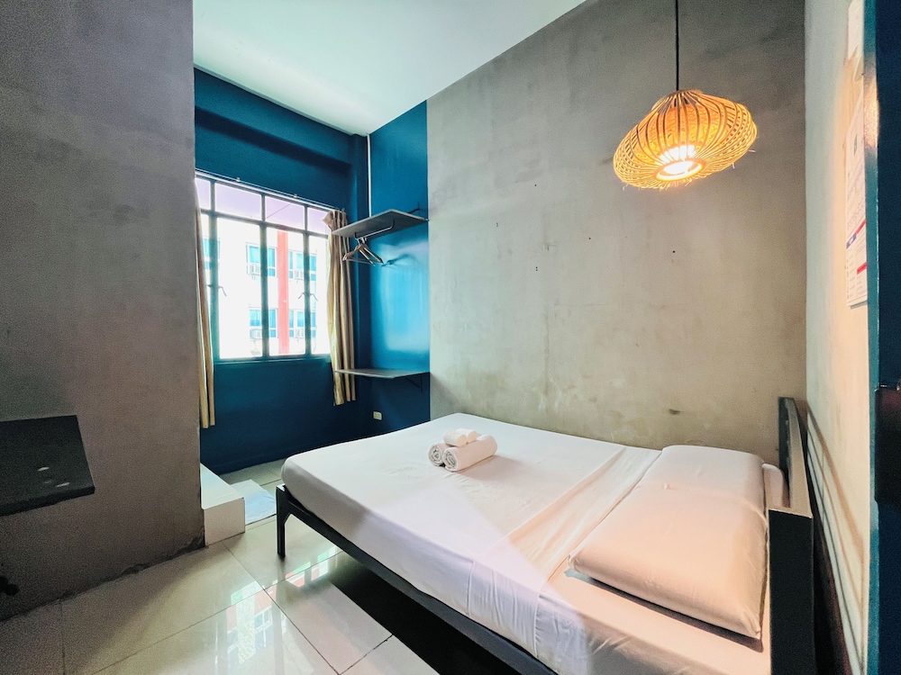 Economy Double Room, 1 Double Bed, Private Shower without Toilet photo 1