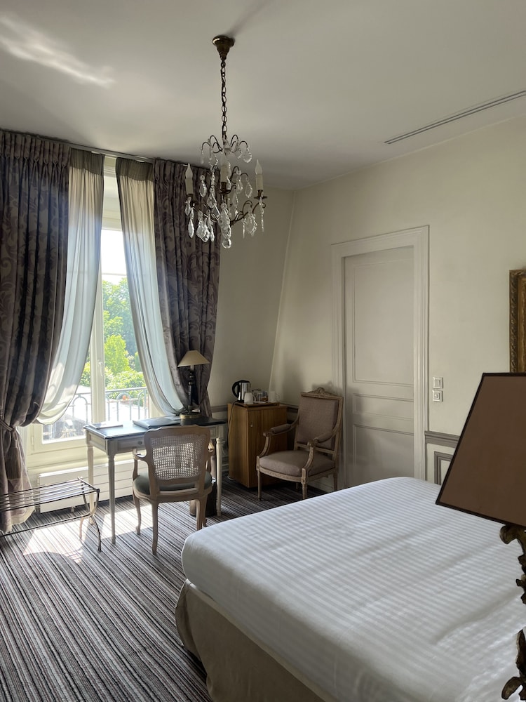 Superior Room, 1 King Bed