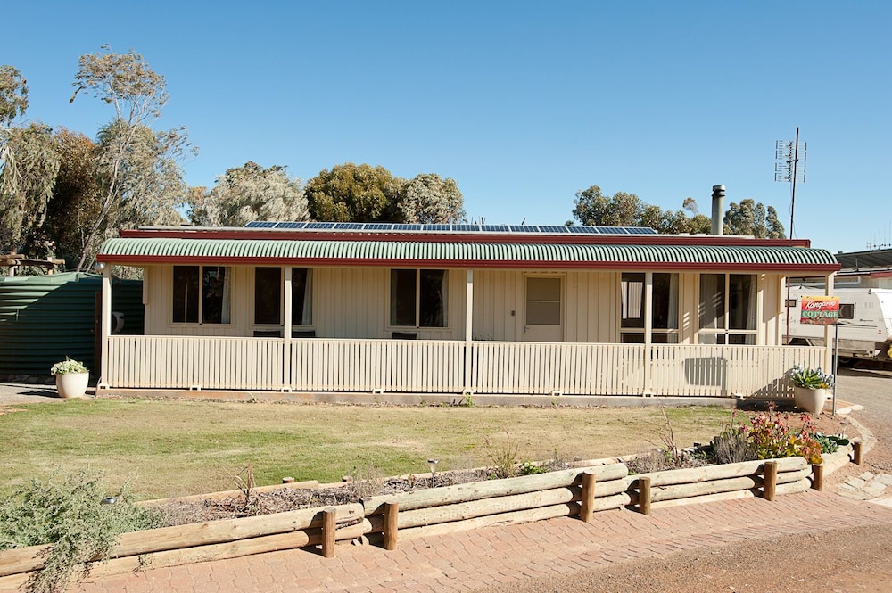 Kangaroo Cottage photo 2