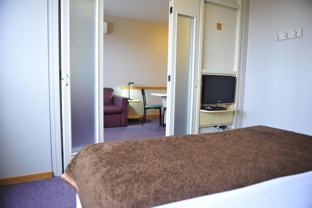 Standard Double Room (Studio) photo 3