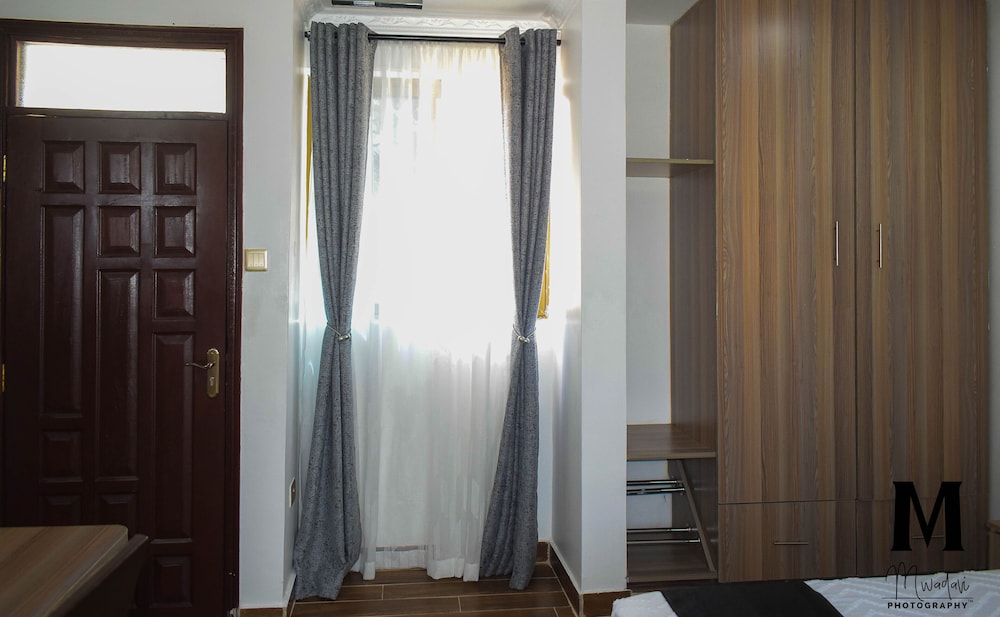 Standard Double Room photo 3