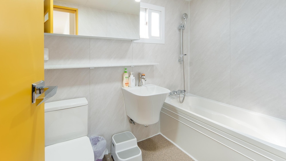 Basic Room, 1 Bedroom (sky3(3Cheung/Oceanview) - Kids room) - Photo 12
