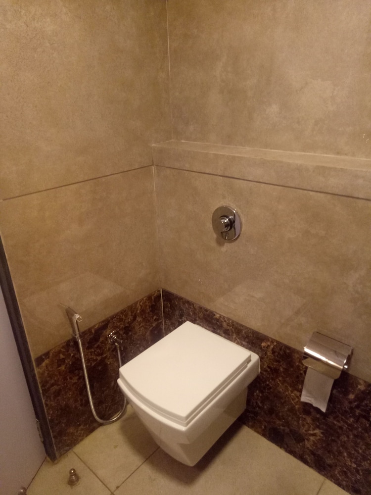 Deluxe Room - Photo 3