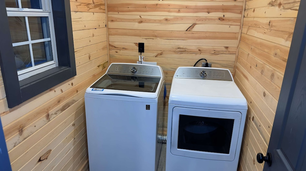 Luxury Poolside Cabin in Sevierville, Zdjęcie 27