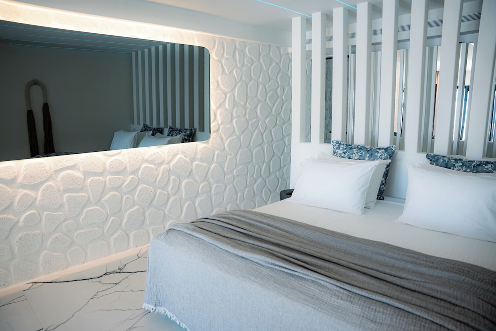 Luxury Suite, Balcony, Sea View