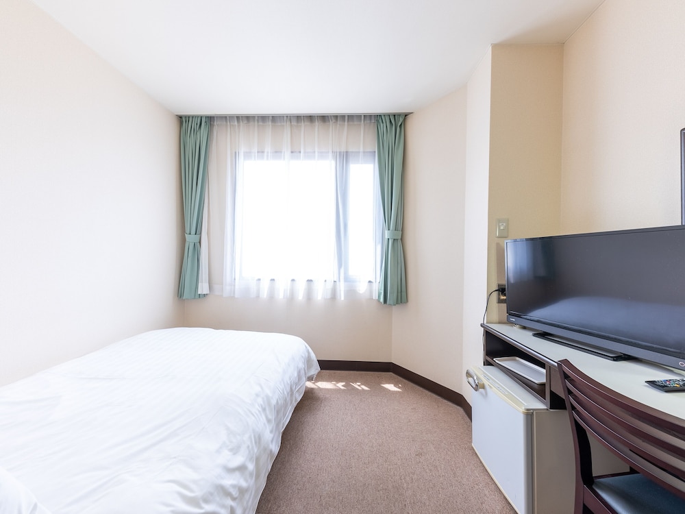 Semi Double Room, Non-Smoking