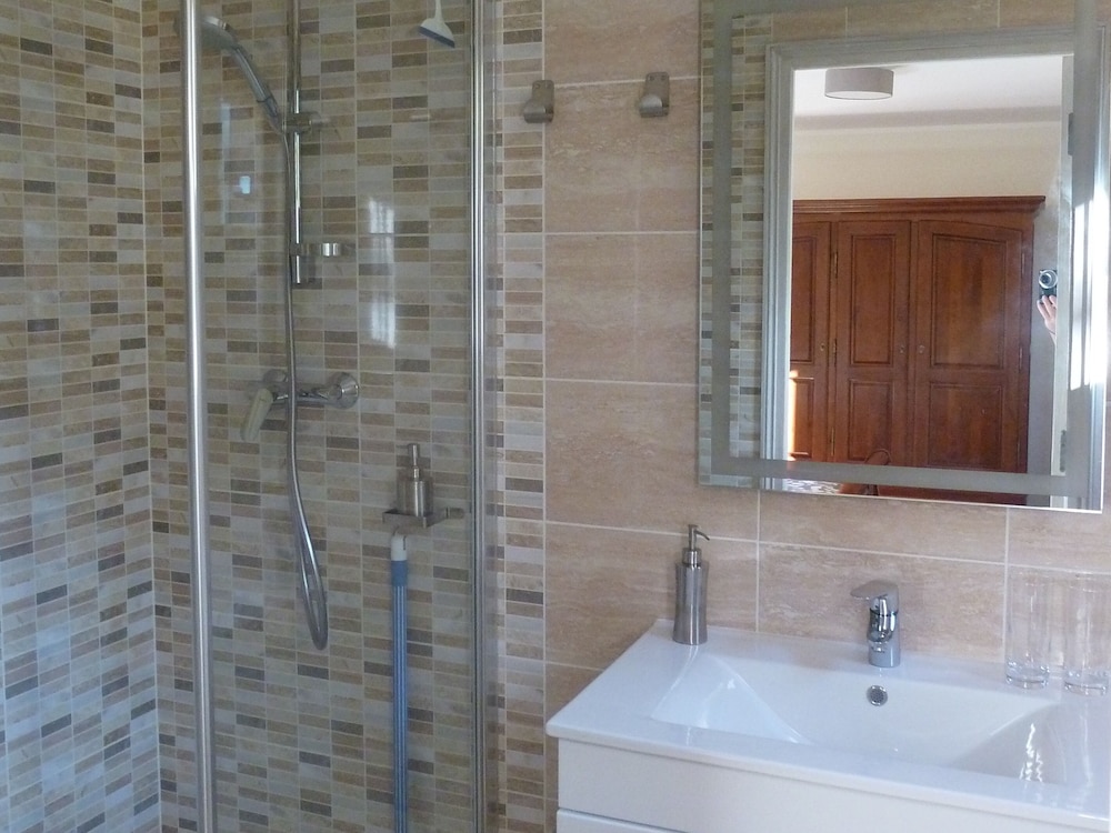 Double Room, Ensuite, Garden View photo 2