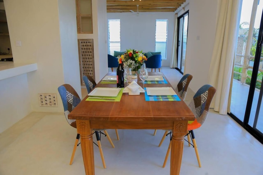 Luxury Villa photo 3