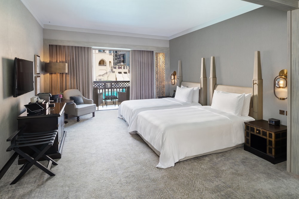 Deluxe Lake View Room - Photo 2
