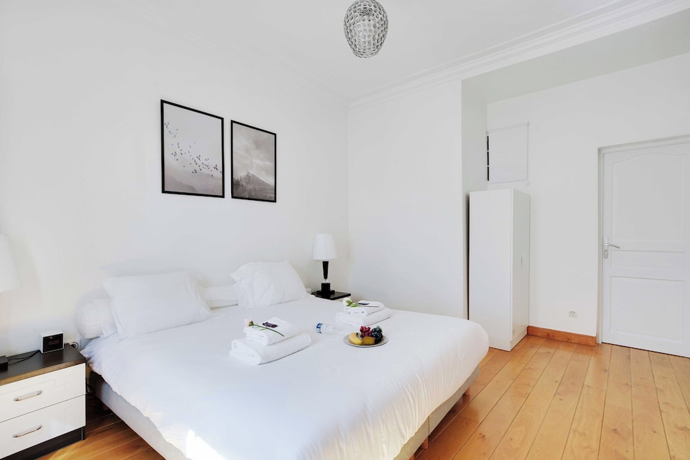 Apartment photo 3