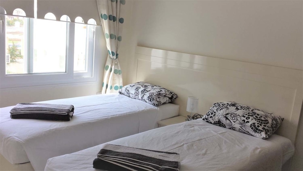 Apartment photo 1