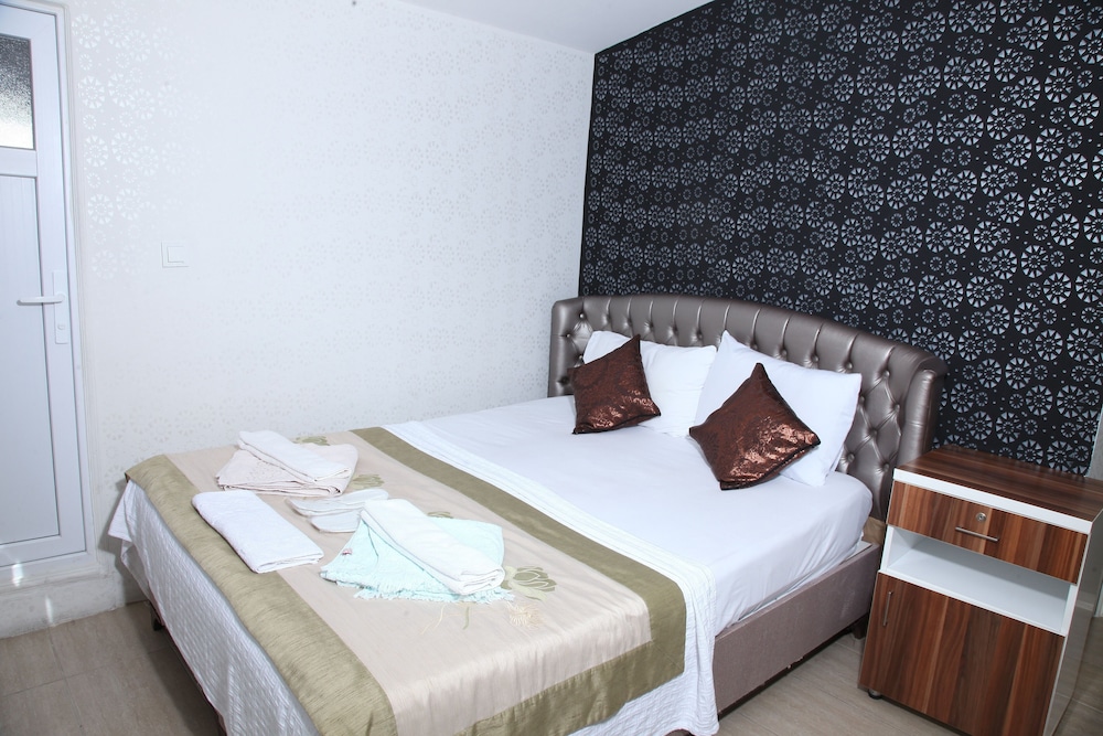 Standard Room photo 2