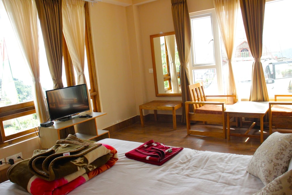 Super Deluxe Room - Photo 17