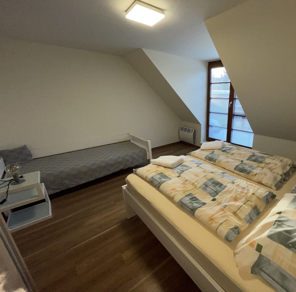 Deluxe Apartment photo 2